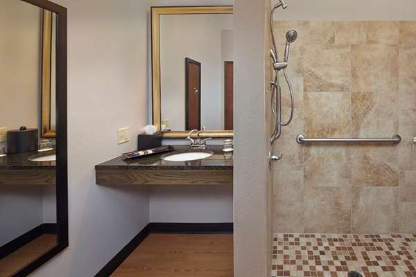  - Scholar Morgantown Hotel