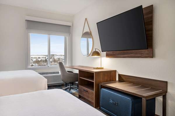  - La Quinta Inn Parker