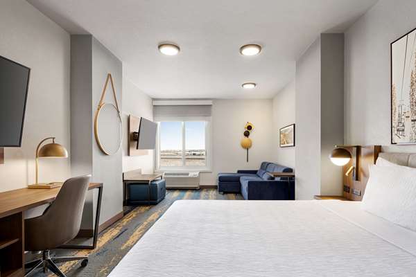  - La Quinta Inn Parker