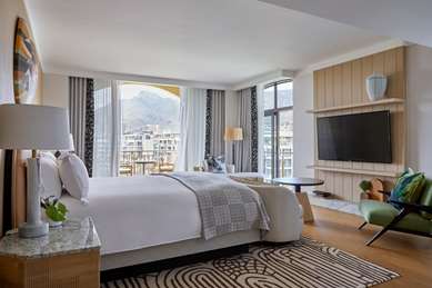 One Bedroom Marina Suite