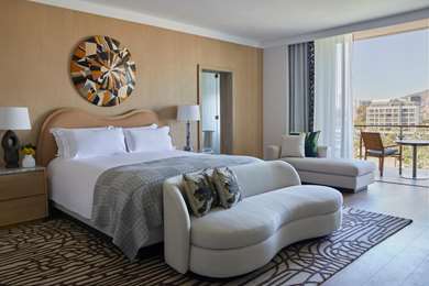 One Bedroom Marina Grand Suite
