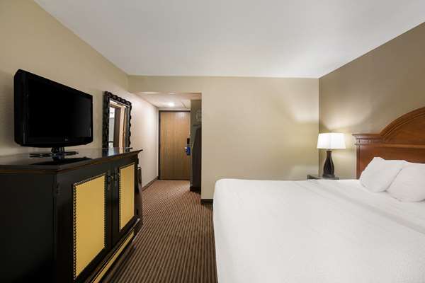  - Revel Hotel Minot, Surestay Collection by Best Western