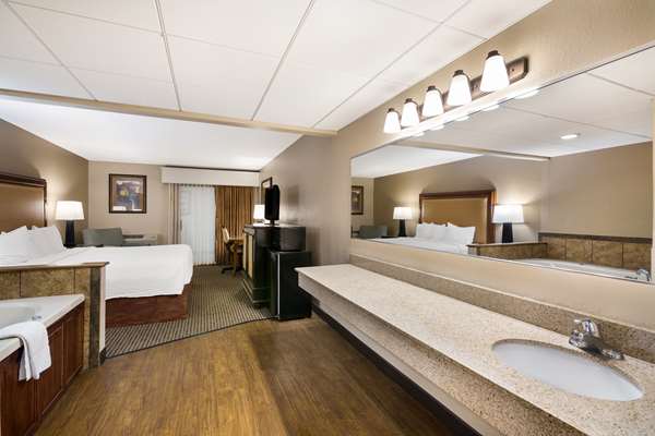  - Revel Hotel Minot, Surestay Collection by Best Western