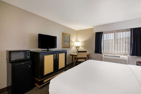  - Revel Hotel Minot, Surestay Collection by Best Western