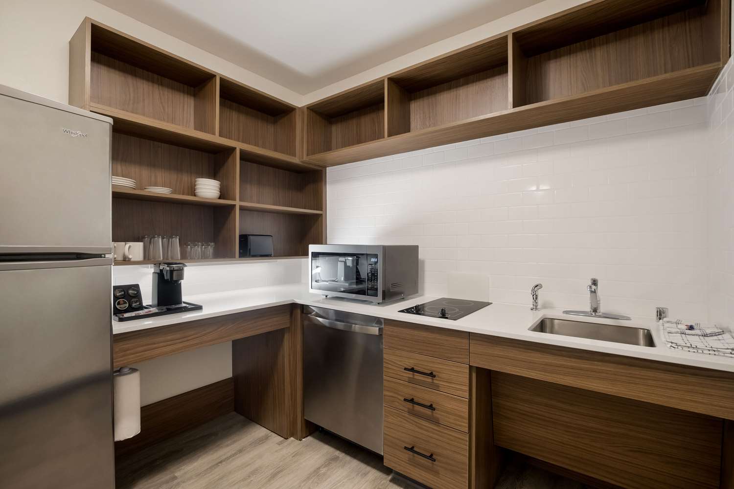 Everhome Suites Corona I15, Exit 92, CA See Discounts