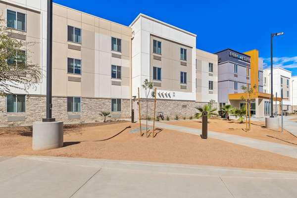 Exterior view - Everhome Suites Corona -  I-15, Exit 92