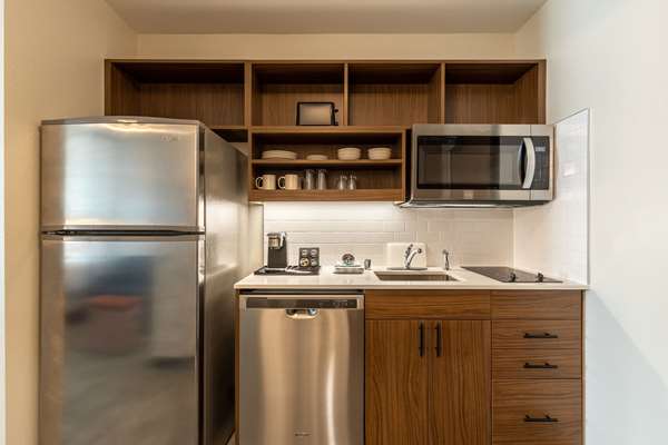  - Everhome Suites Corona -  I-15, Exit 92