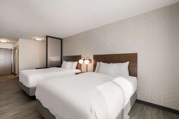  - Everhome Suites Corona -  I-15, Exit 92