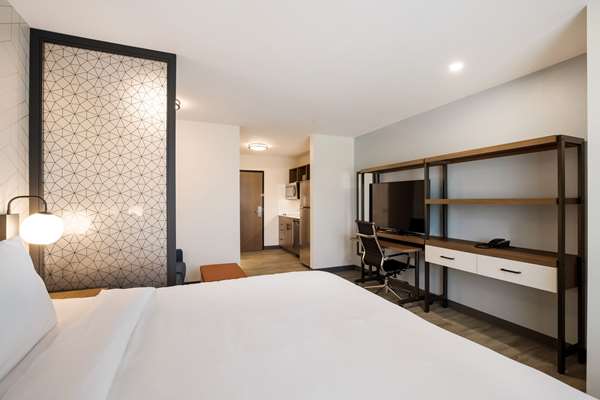  - Everhome Suites Corona -  I-15, Exit 92