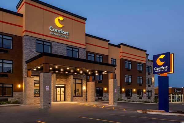 Exterior view - Comfort Inn & Suites Kingston