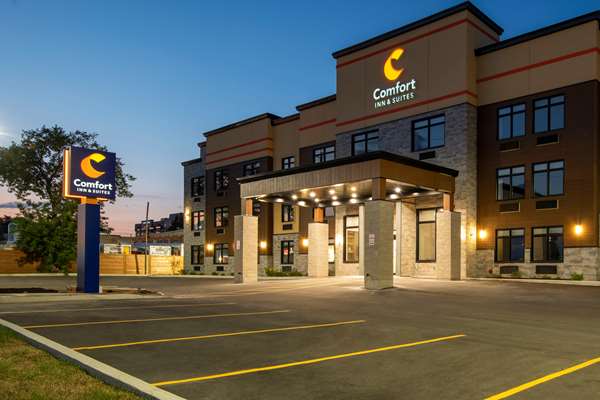 Exterior view - Comfort Inn & Suites Kingston
