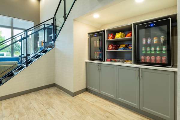  - Comfort Inn & Suites Kingston