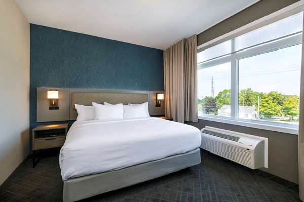 Suite - Comfort Inn & Suites Kingston