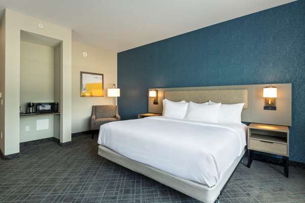  - Comfort Inn & Suites Kingston