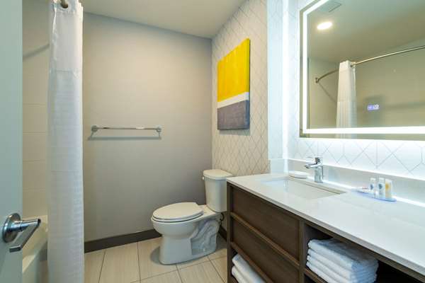  - Comfort Inn & Suites Kingston