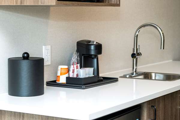 Suite - Comfort Inn & Suites Kingston