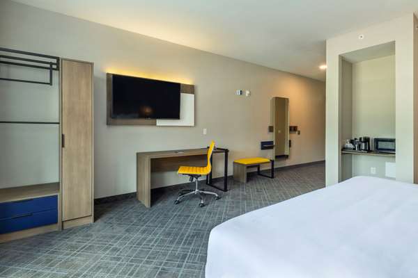  - Comfort Inn & Suites Kingston