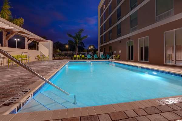 Pool - Home2 Suites by Hilton Lakewood Ranch Bradenton - I-75, Exit 213