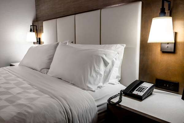  - DoubleTree by Hilton Buena Park - I-5, Exit 116