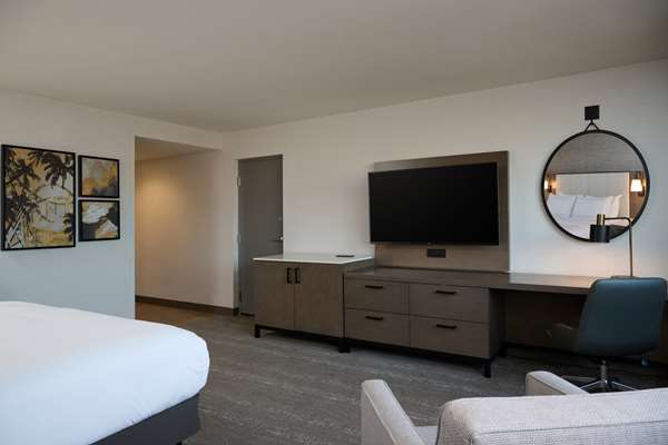  - DoubleTree by Hilton Buena Park - I-5, Exit 116