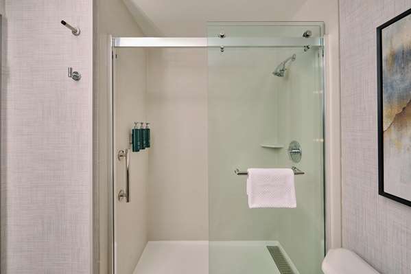  - DoubleTree by Hilton Buena Park - I-5, Exit 116