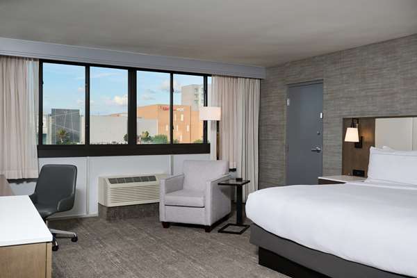  - DoubleTree by Hilton Buena Park - I-5, Exit 116