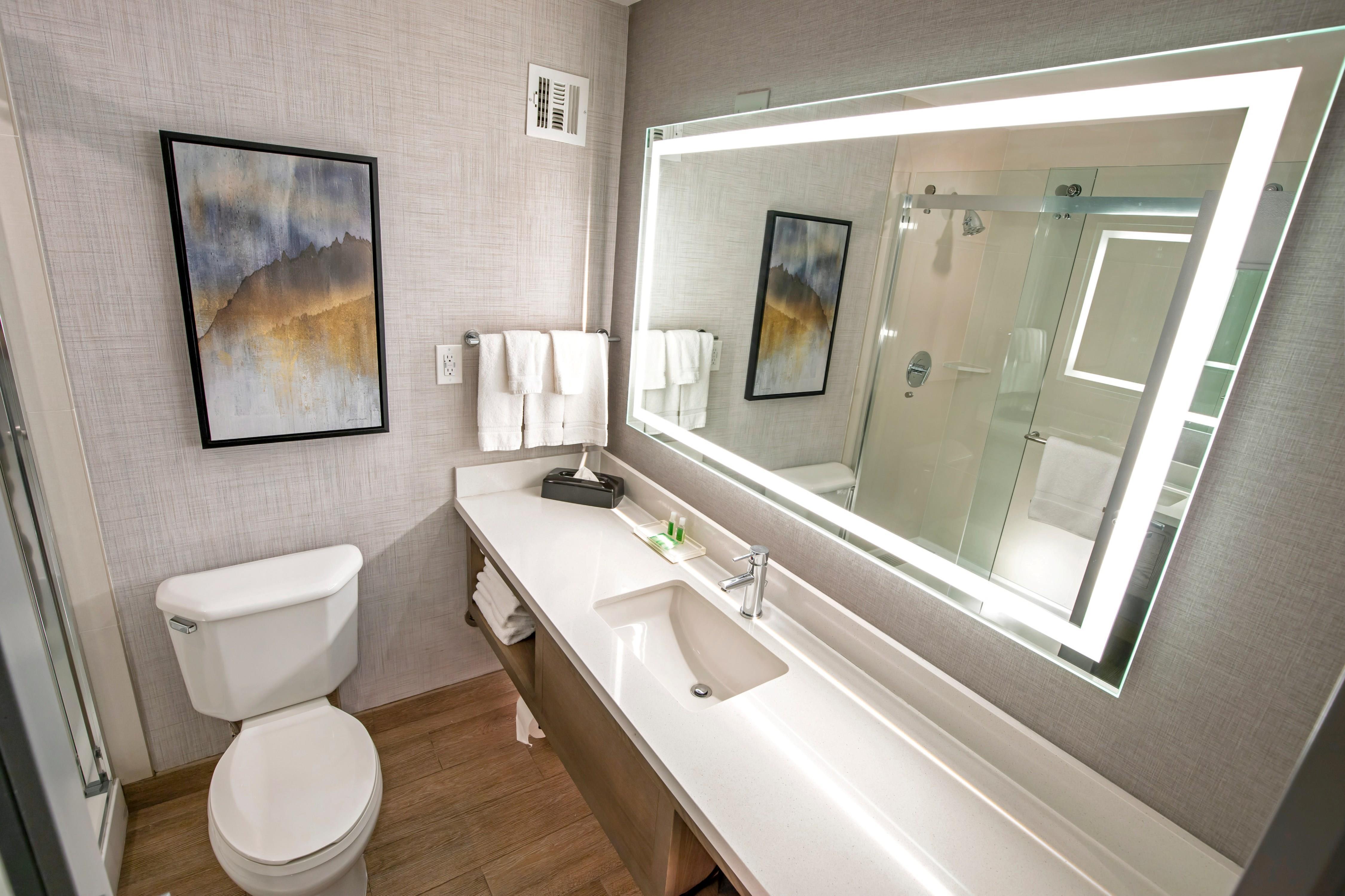 Doubletree by Hilton Buena Park - Tap to explore photos