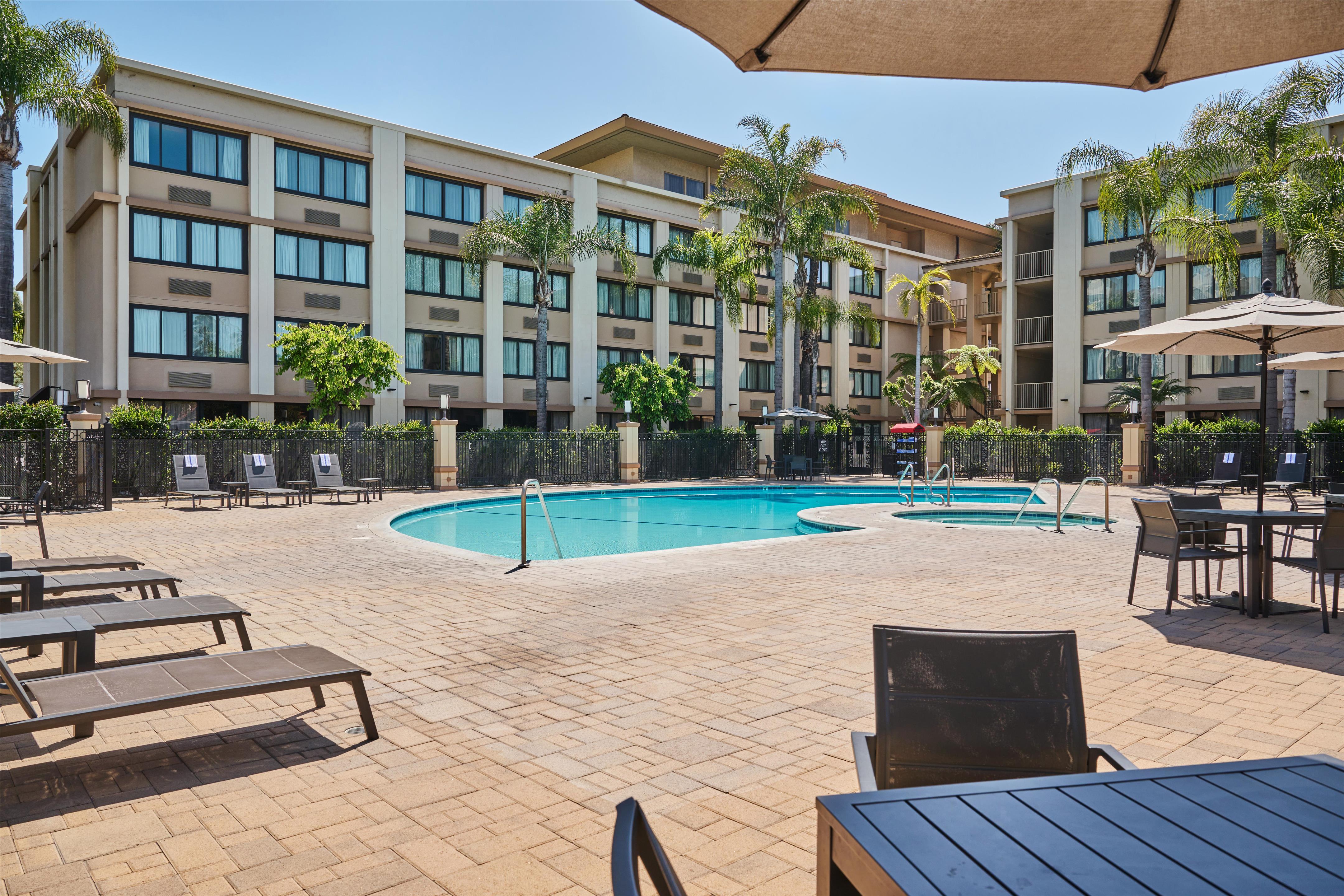 Pool | DoubleTree by Hilton Buena Park