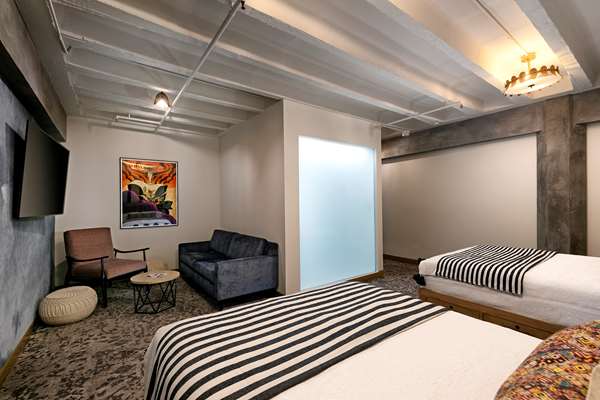  - Wayfarer Hotel Downtown Los Angeles