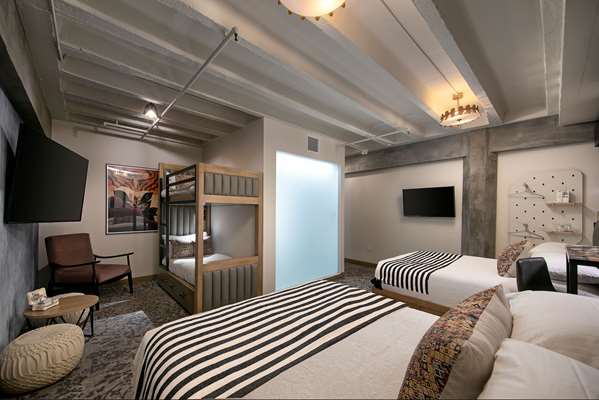  - Wayfarer Hotel Downtown Los Angeles