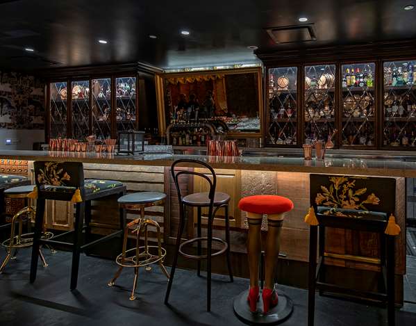 Bar - Wayfarer Hotel Downtown Los Angeles