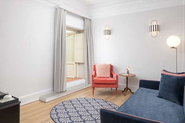 SUPERIOR AMERICAN SUITE