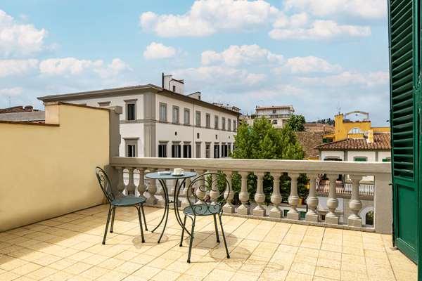 KING DELUXE ROOM WITH TERRACE