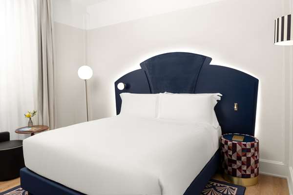 KING PREMIUM ROOM