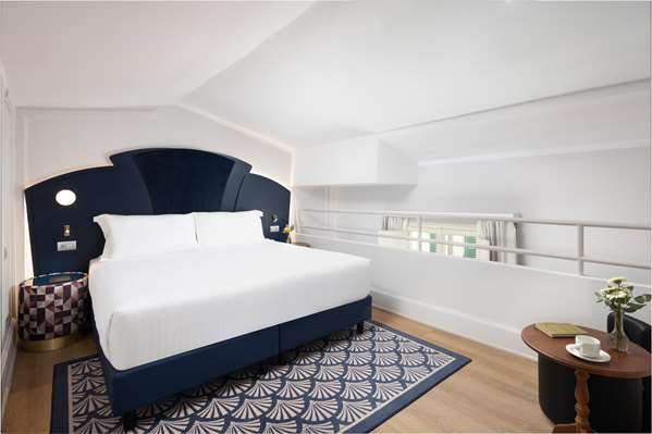 PREMIUM ANGLO SUITE