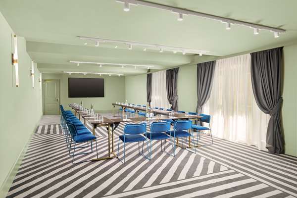 Anglo American Hotel Florence, Curio Collection by Hilton