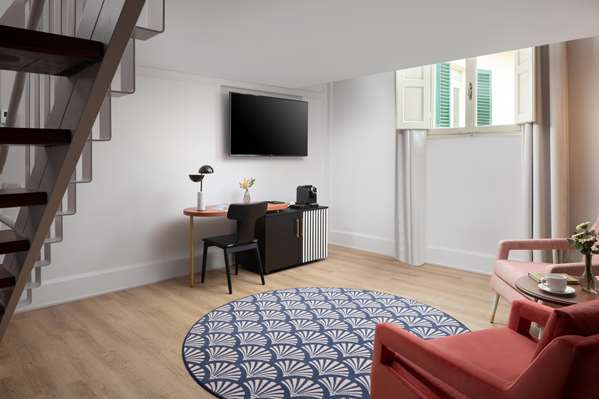 PREMIUM ANGLO SUITE
