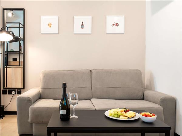 One-Bedroom Superior Apartment for 4 persons