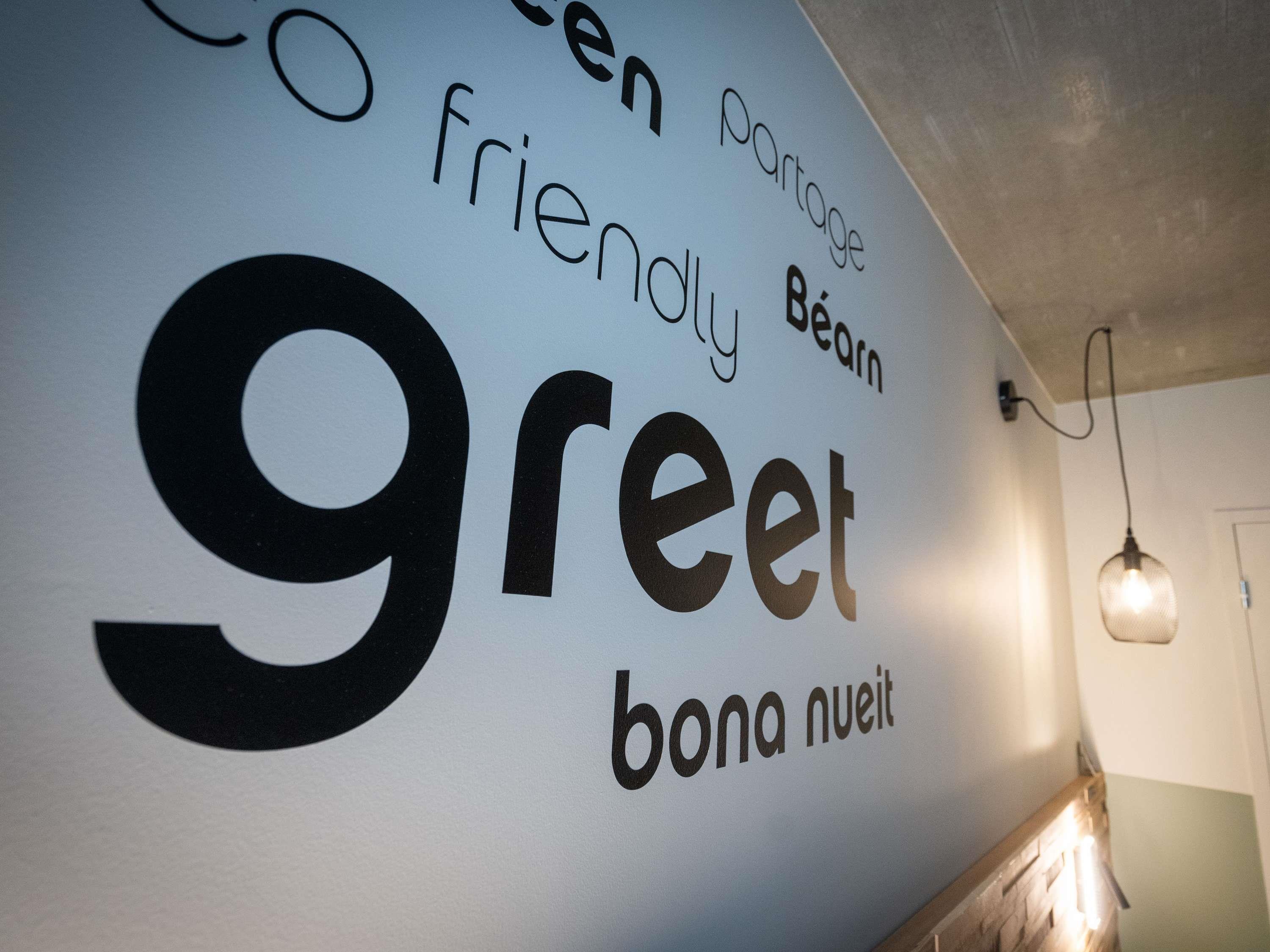 greet hotel Orthez Bearn Room Type - Pop room with a double bed