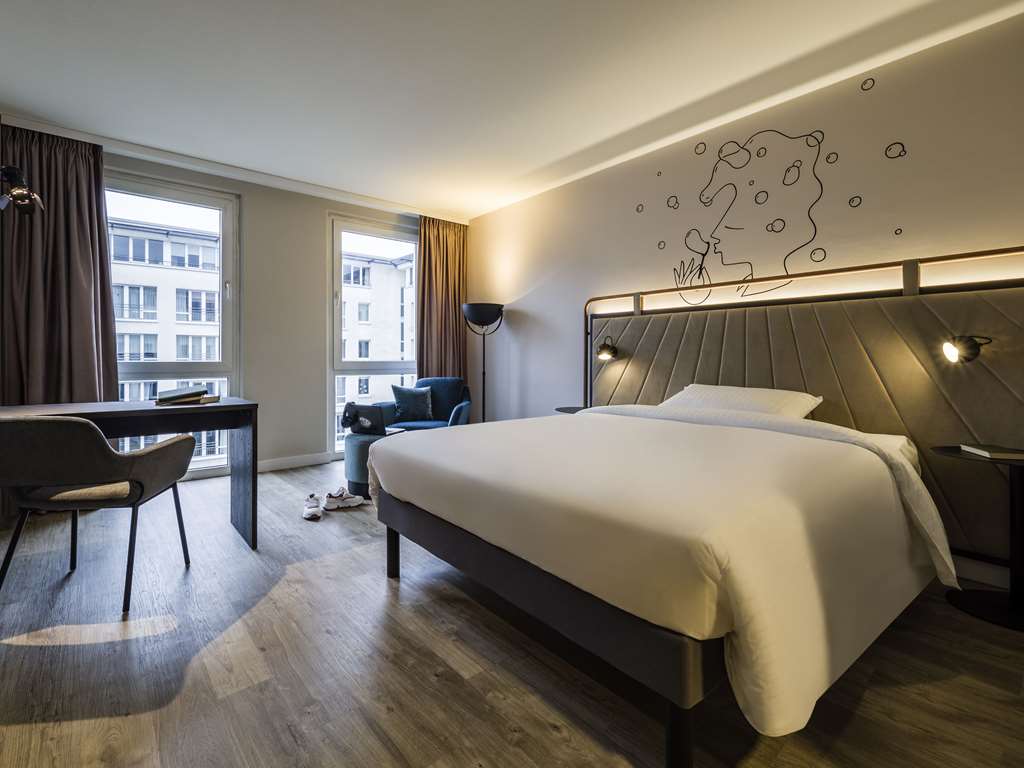 ibis Styles Bielefeld - Tap to explore photos