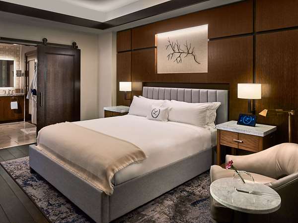 Suite - Laurel Hotel & Spa Auburn