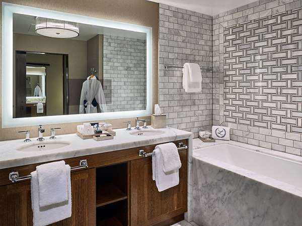  - Laurel Hotel & Spa Auburn