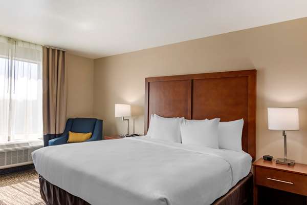  - Comfort Inn & Suites Charlottesville