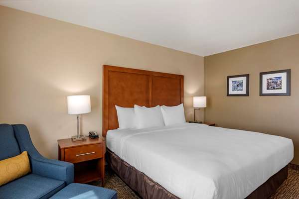 - Comfort Inn & Suites Charlottesville