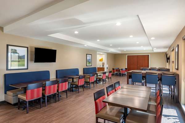 Amenities - Comfort Inn & Suites Charlottesville
