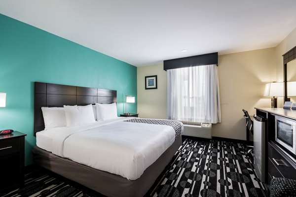  - Baymont Inn Bricktown Oklahoma City - I-35 & I-40, Exit 127 & 128