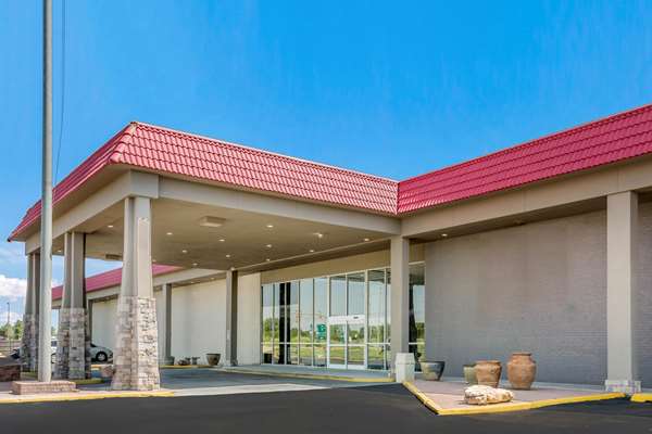 Exterior view - Baymont Inn Bricktown Oklahoma City - I-35 & I-40, Exit 127 & 128