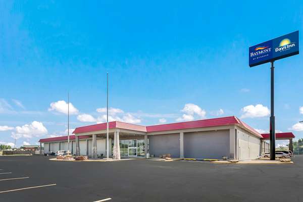 Exterior view - Baymont Inn Bricktown Oklahoma City - I-35 & I-40, Exit 127 & 128