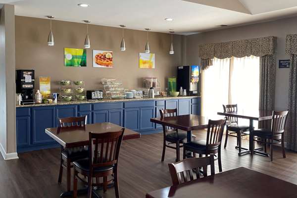  - AmericInn Fort Atkinson