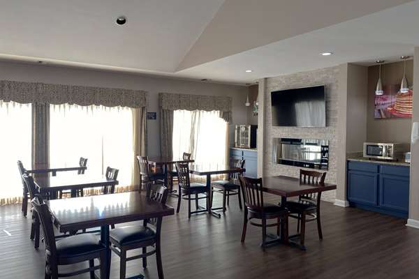  - AmericInn Fort Atkinson